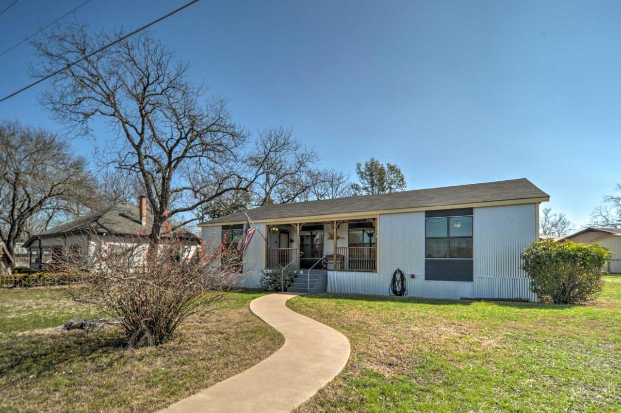 The Barn Texas Wine Country Vacation Rental Фредериксберг Экстерьер фото